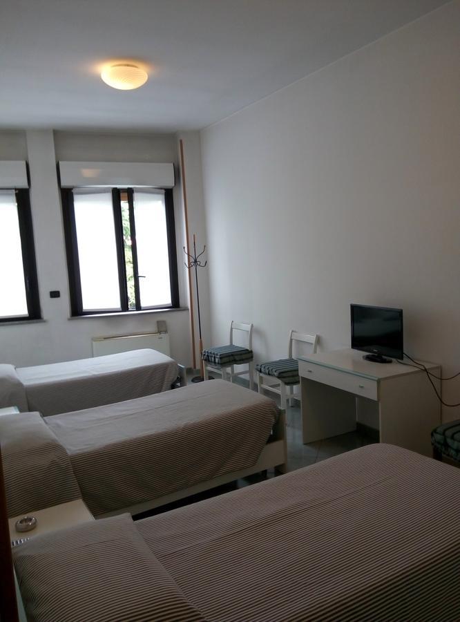 נוברה Hotel Cristallo מראה חיצוני תמונה